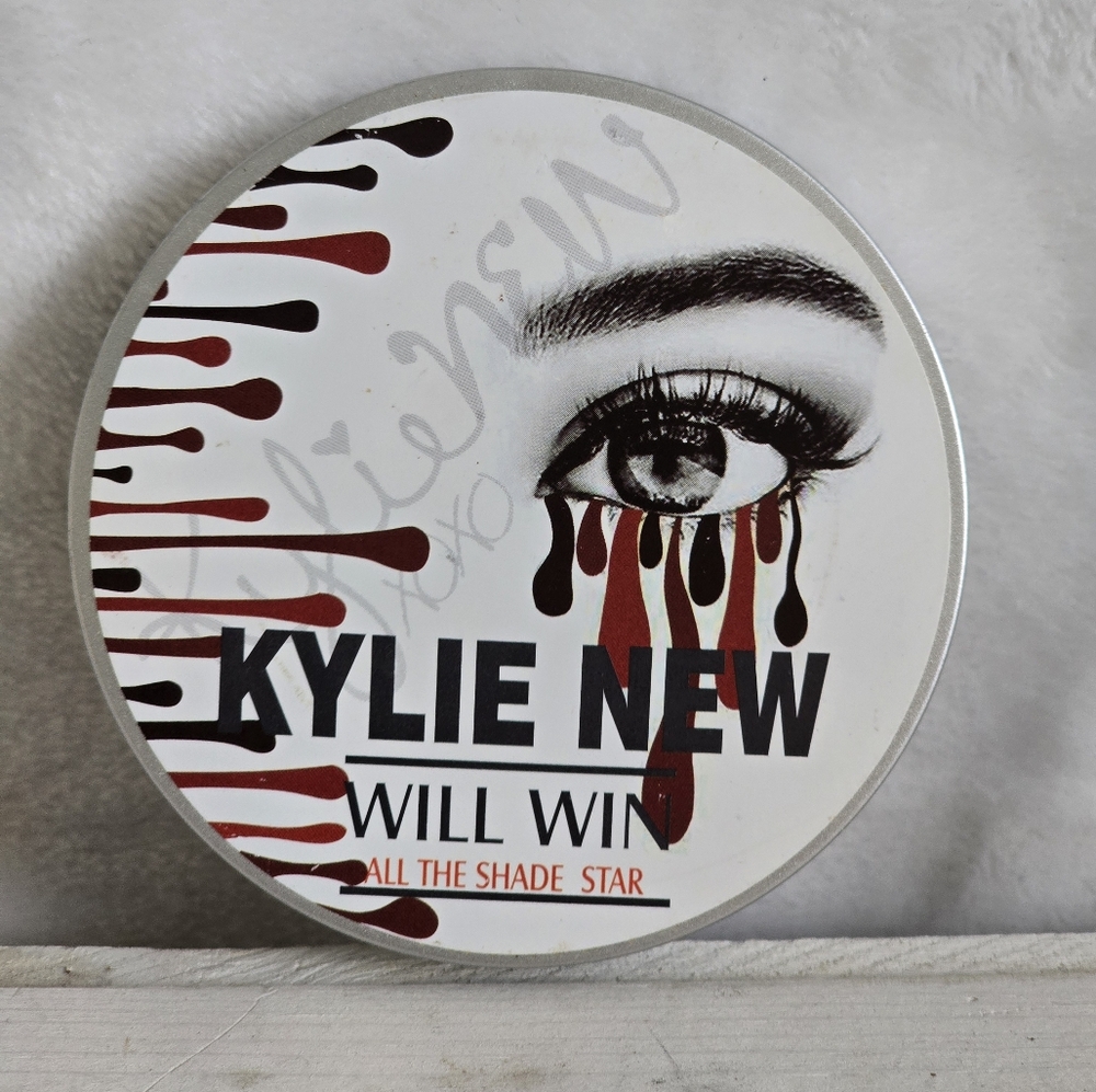 Kylie Cosmetics "WILL WIN ALL THE SHADE STAR" highlighter/bronzer